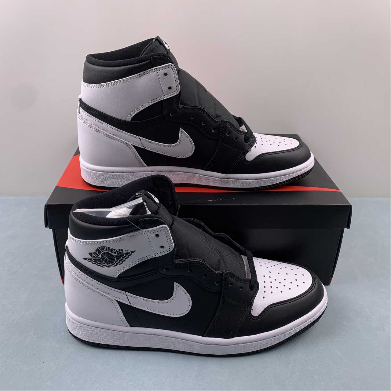 NIKE AIR JORDAN 1 AJ1