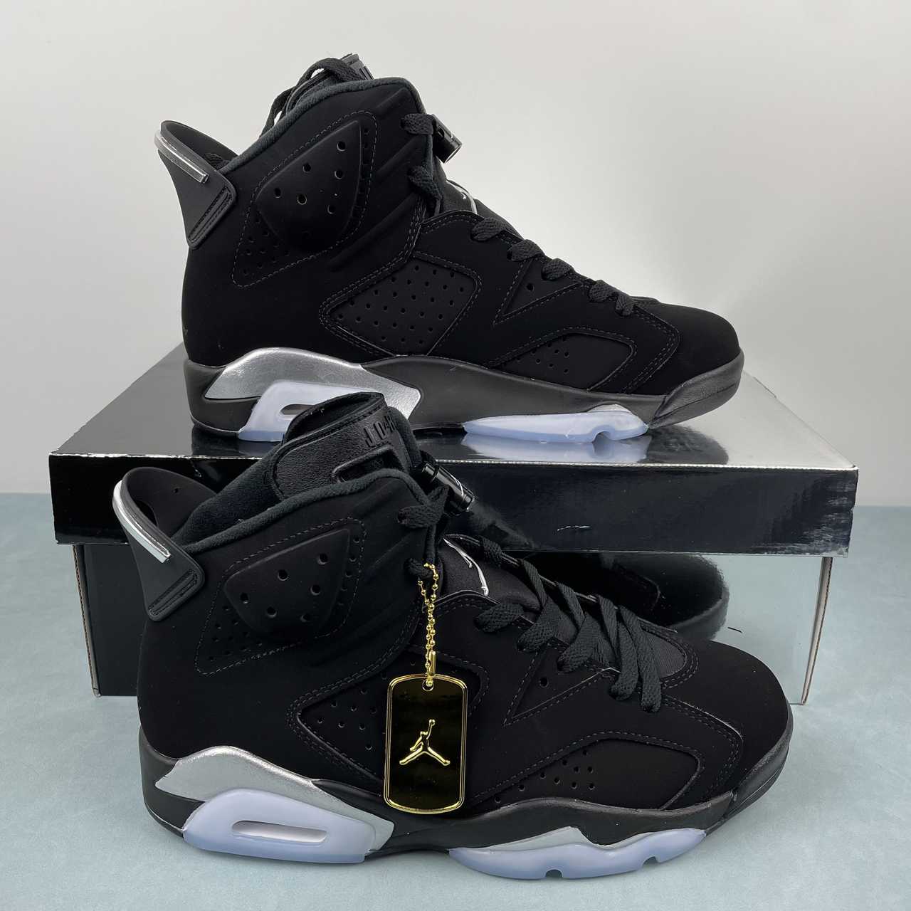 NIKE Air Jordan 6 RETRO