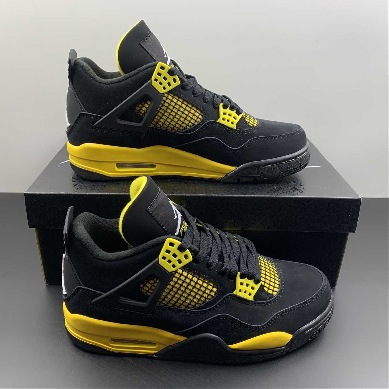 NIKE Air Jordan 4 RETRO AJ4