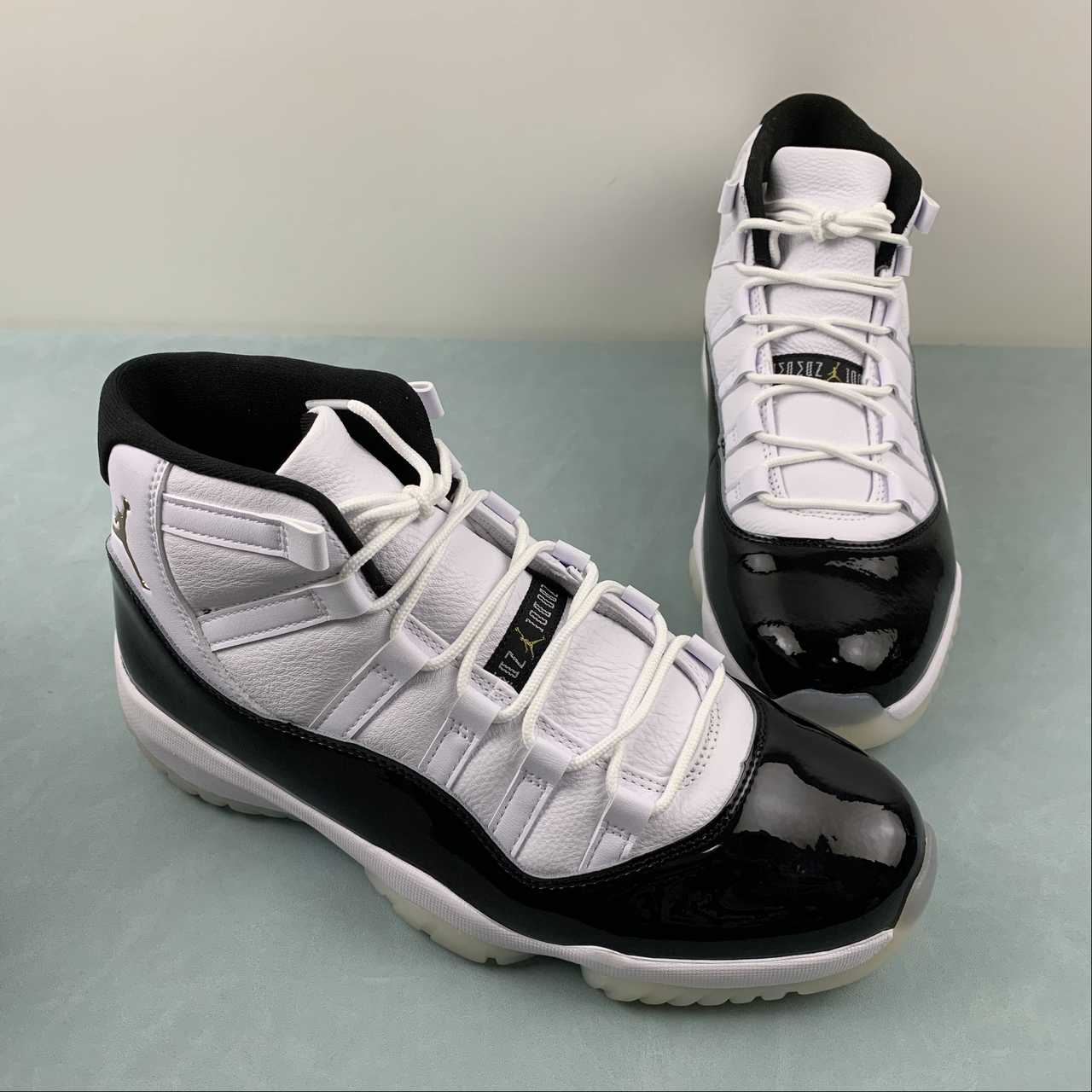 NIKE AIR JORDAN 11 RETRO AJ11