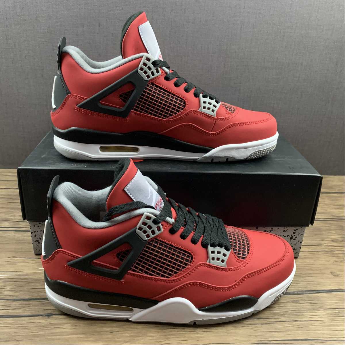 NIKE Air Jordan 4 RETRO AJ4