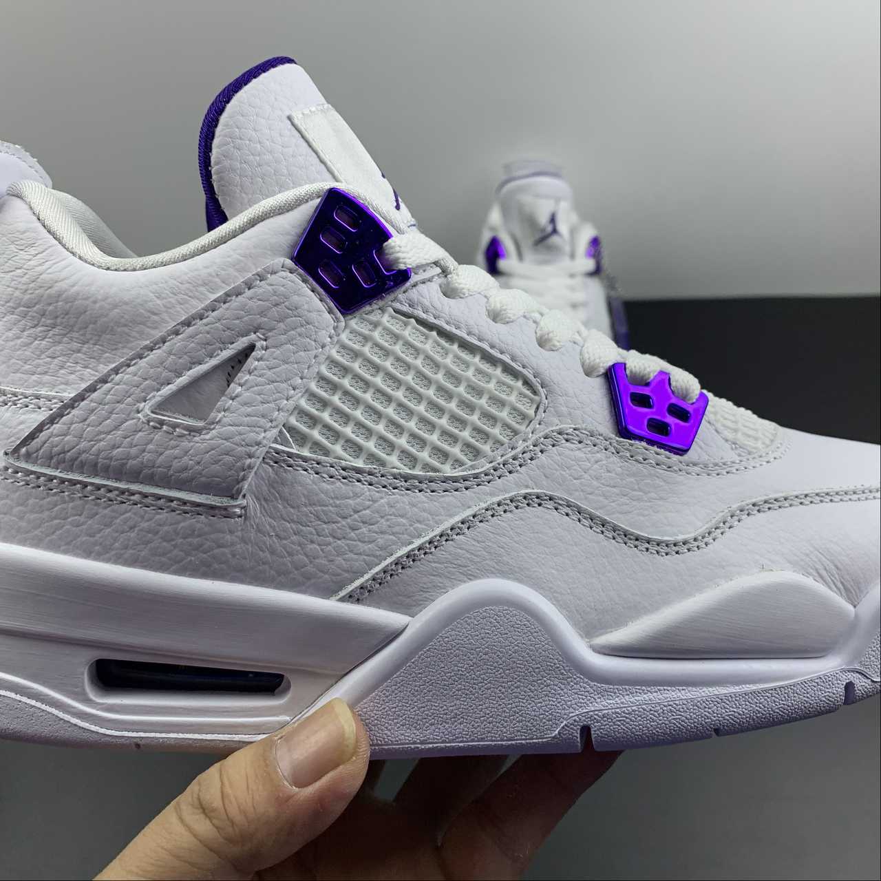 NIKE Air Jordan 4 RETRO AJ4