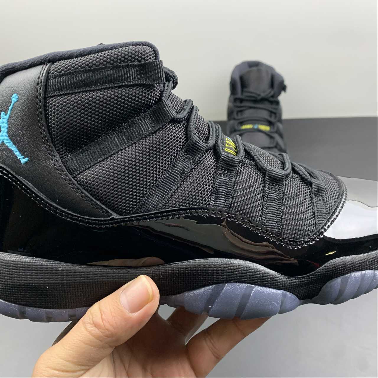 NIKE AIR JORDAN 11 RETRO AJ11