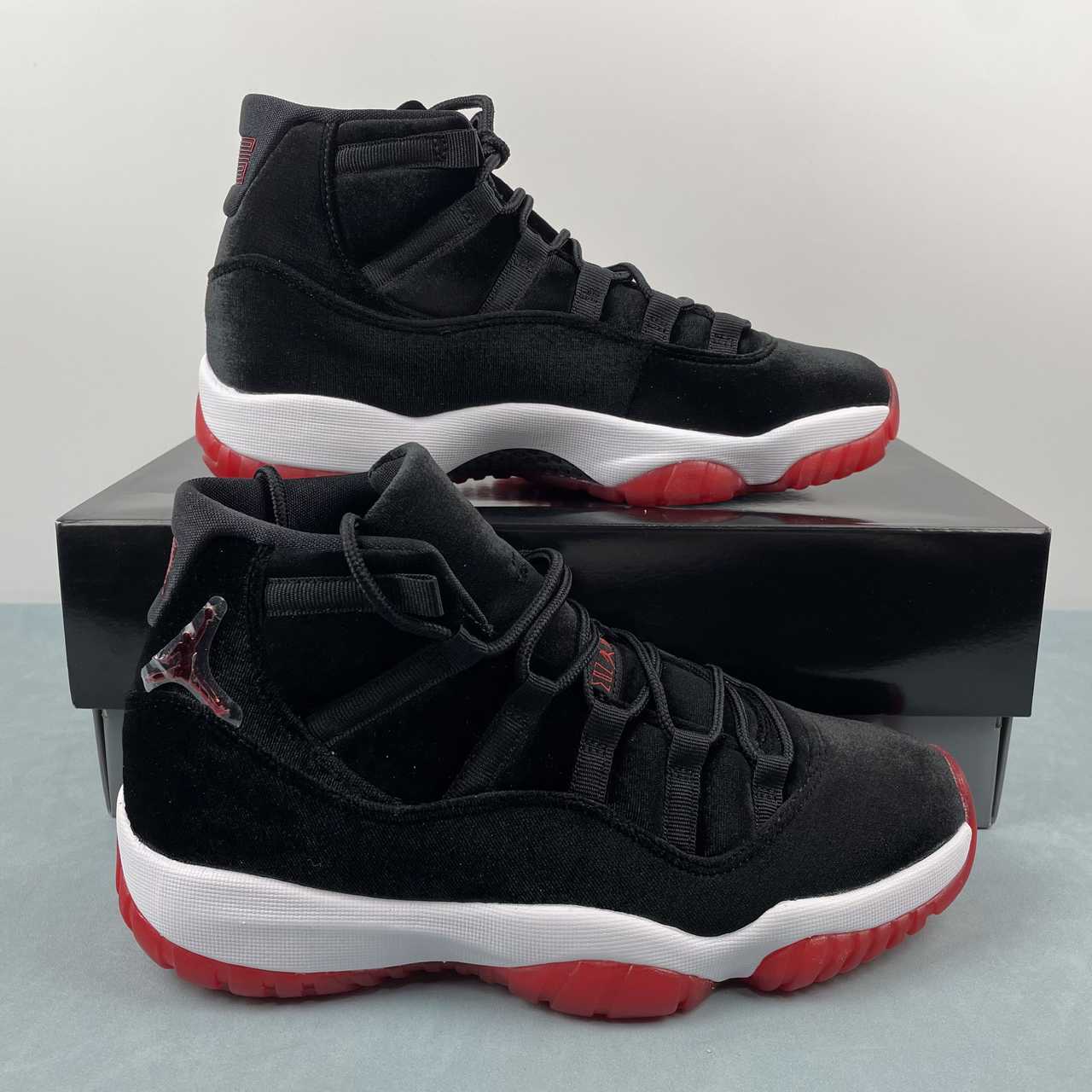 NIKE AIR JORDAN 11 RETRO AJ11