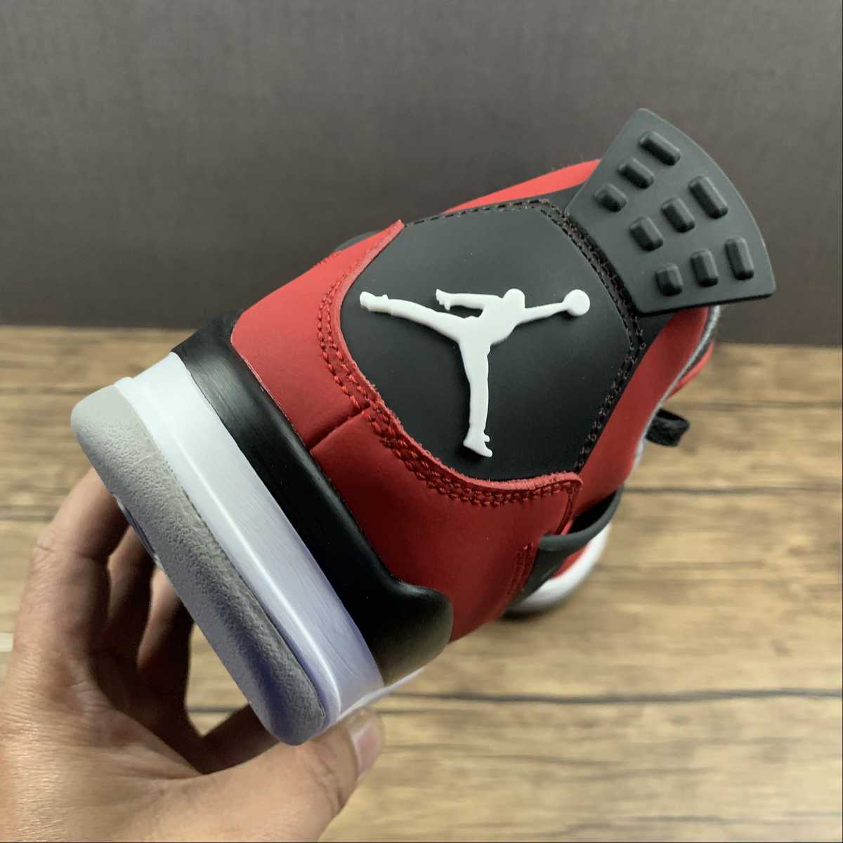 NIKE Air Jordan 4 RETRO AJ4