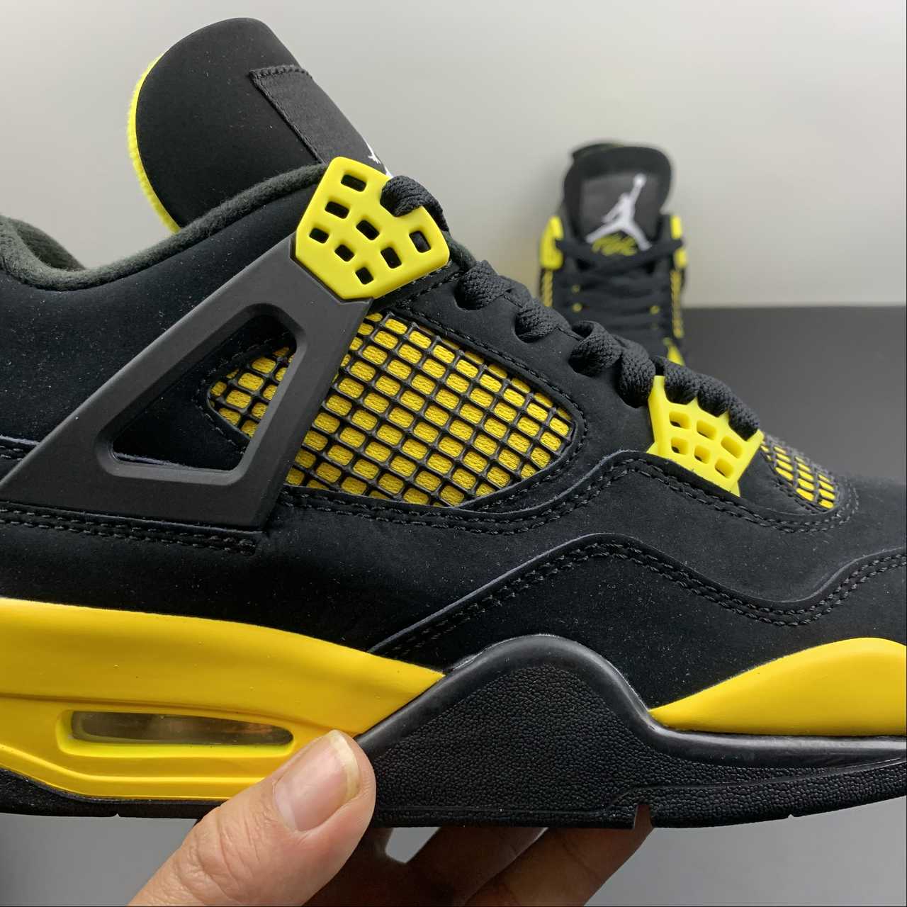 NIKE Air Jordan 4 RETRO AJ4