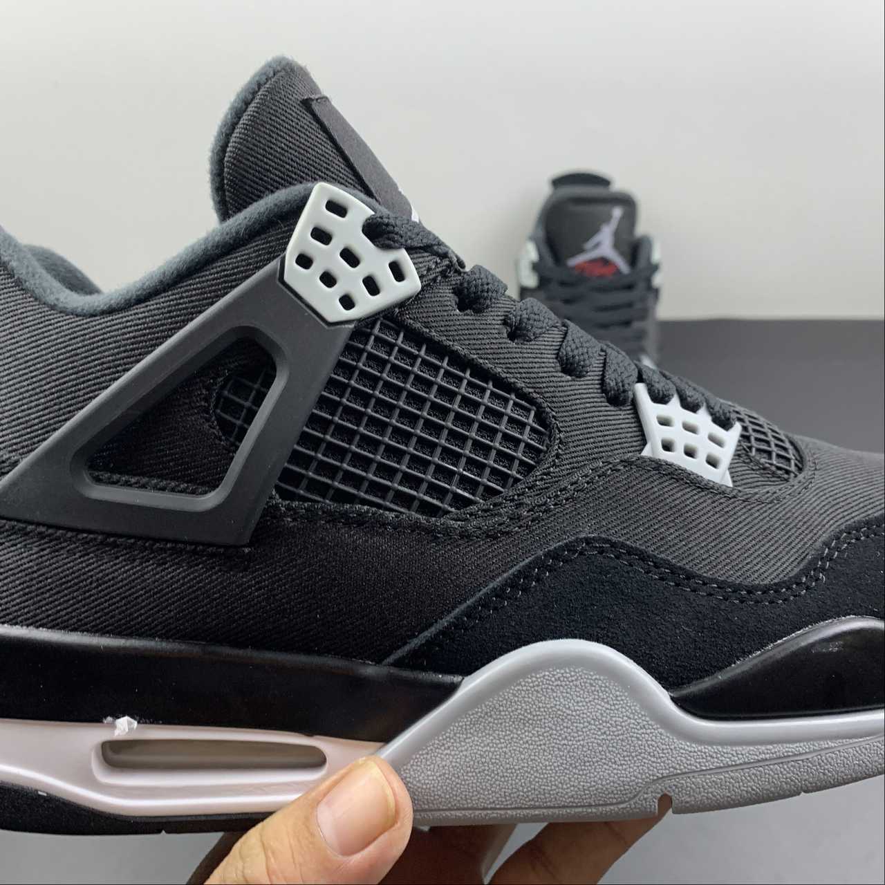 NIKE Air Jordan 4 RETRO AJ4